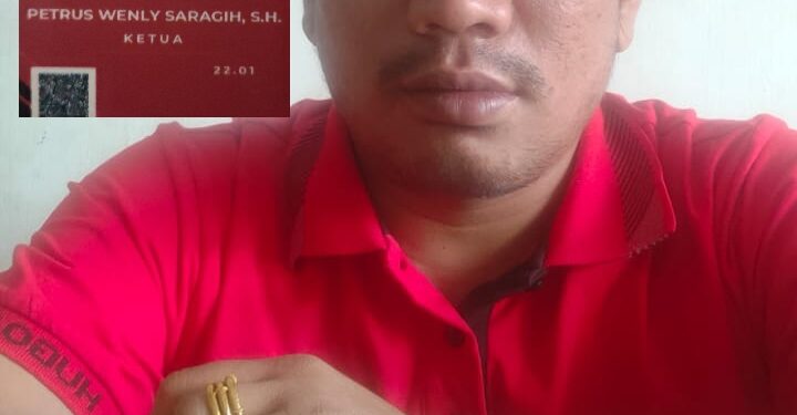 Keterangan Foto: Petrus Wenly Saragih dan KTA Ketua LBH Gerak Indonesia (Insert)