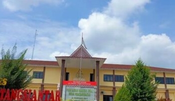 Teks Foto: Gedung Polres Pematangsiantar