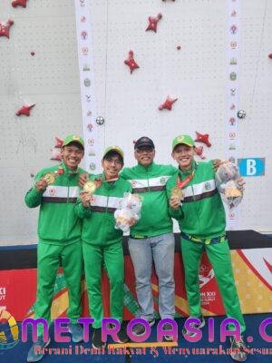 Mahasiswa FIK Unimed Raih Medali Emas di PON XXI untuk Panjat Tebing Speed Relay Putra