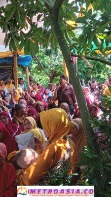 Kaum Ibu di Tapian Dolok Berseru, “Satukan Hati Menangkan RHS – Azi”