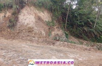 Diguyur Hujan Deras, Empat Nagori di Kecamatan Dolok Panribuan Mengalami Longsor