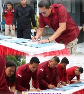Kalapas Dan Seluruh Pegawai Lapas Pematang Siantar Laksanakan Penandatanganan Perjanjian KerjaA