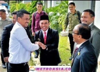 Wakil Bupati Simalungun Hadiri Hari Jadi Kabupaten Samosir
