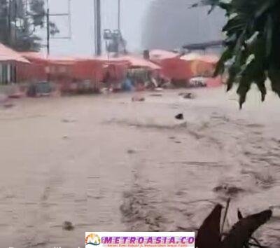 Parapat Banjir, Polres Simalungun Lakukan Pengalihan Arus Lalu Lintas