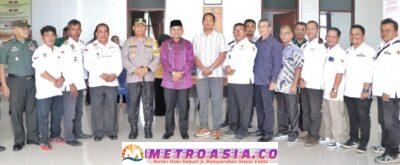 Terima Audensi APDESI, Bupati Simalungu Minta Pangulu Kompak Menjalankan Program