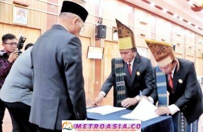 Bupati Simalungun Lantik 2 Orang PNS Dalam Jabatan Pimpinan Tinggi Pratama