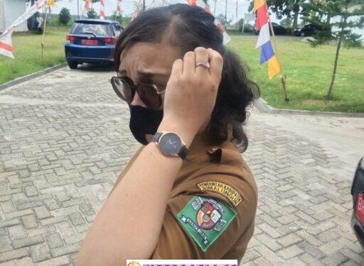 Kepala SMP Negeri 1 Gunung Maligas “Skak” Komisi IV Soal Baju Olah Raga Siswa