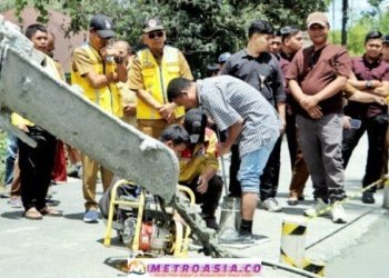 Bupati Simalungun Tinjau Pelaksanaan Rekontruksi Jalan