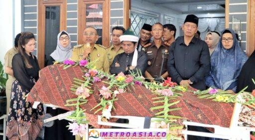 Bupati Simalungun Sampaikan Belasungkawa atas Wafatnya Mertua Ketua DPRD Simalungun
