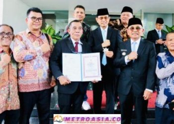 Tuan Rondahaim Saragih Garingging Sah Menjadi Pahlawan Nasional