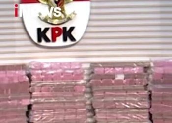KPK Serahkan Tumpukan Uang Rp 883 M ke Taspen