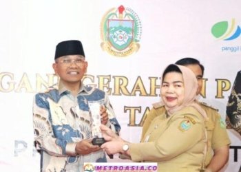 Bupati Simalungun Terima Penghargaan Paritrana Award 2025: Wujud Komitmen Dalam Memberikan Perlindungan Kepada Pekerja Rentan