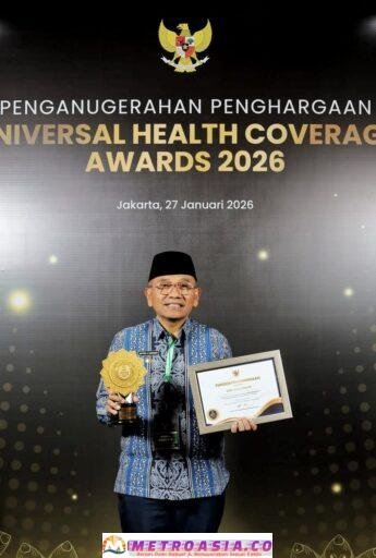 Pemkab Simalungun Terima Penghargaan UHC Kategori Madya: Capaian Kepesertaan Tembus 101,67%