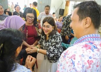 Ketua TP PKK Kota Pematangsiantar Membuka Sosialisasi dan Pelatihan IVA Test di Aula Kantor Camat Siantar Selatan