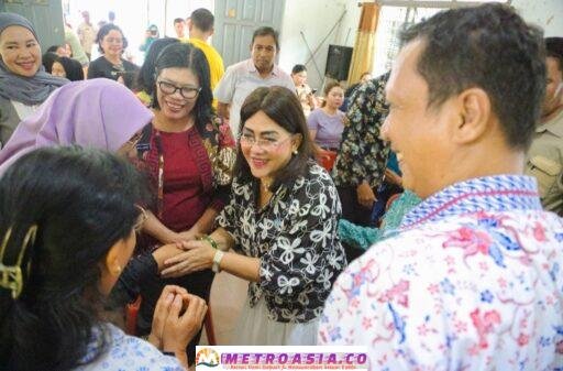 Ketua TP PKK Kota Pematangsiantar Membuka Sosialisasi dan Pelatihan IVA Test di Aula Kantor Camat Siantar Selatan