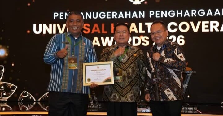 Wali Kota Wesly Terima Penghargaan UHC Award Tahun 2026