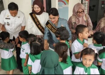 Ny Liswati Kunjungi 6 PAUD SAB di Kecamatan Siantar Martoba, Ajak Murid Bersenam dan Bernyanyi Bersama