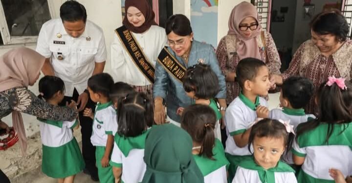 Ny Liswati Kunjungi 6 PAUD SAB di Kecamatan Siantar Martoba, Ajak Murid Bersenam dan Bernyanyi Bersama