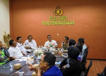 Wali Kota Wesly Diwakili Sekda Junaedi Sitanggang Pimpin Rapat Forum Lalu Lintas Angkutan Jalan di Polres Pematangsiantar