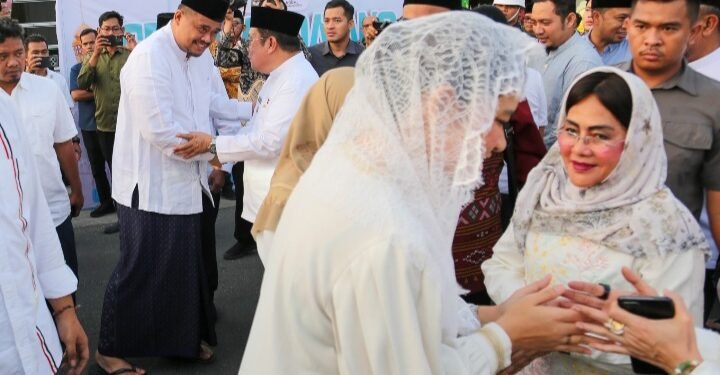 Walikota Pematangsiantar Dampingi Gubernur, Masjid Nurul Ikhwan Terima Bantuan 370 Juta Dan Alat Olah Raga
