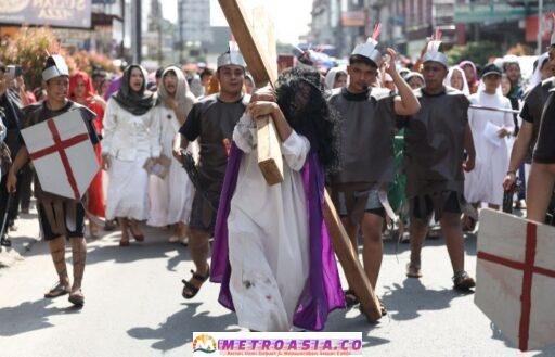 Menghadiri acara Jalan Salib, Walikota Pematangsiantar Berikan Apreseasi