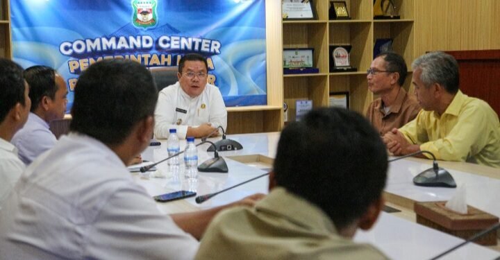 Wali Kota Pematangsiantar Menerima Audiensi Panitia Bakti Sosial Alumni SMA RK Budi Mulia Pematangsiantar