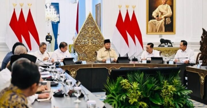 Jaga Kepercayaan Investor, Presiden Prabowo Bahas Stabilitas Pasar Keuangan, OJK Ungkap Strategi Hadapi Tekanan Global