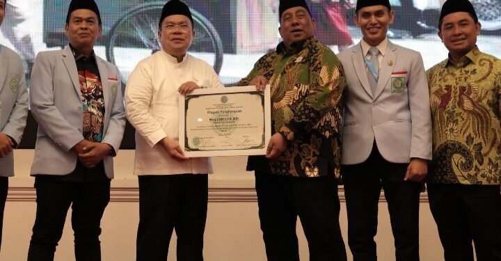 Walikota Pematangsiantar Tersorot Hingga ke Jakarta Dan Mendapat Penghargaan Dari Pemuda Masjid Indonesia
