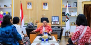 Wali Kota Pematangsiantar Wesly Silalahi SH MKn menyambut audiensi DPC PWKI