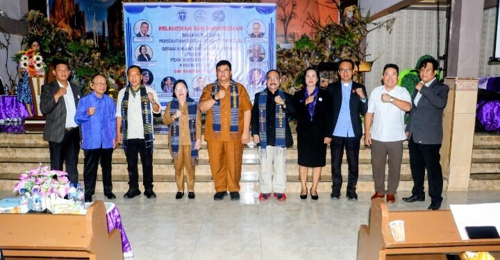 Diwakili Staf Ahli Walikota Siantar Pelantikan dan Pengukuhan Pengurus Gereja