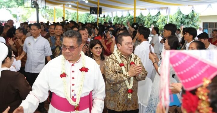 Wali Kota Pematangsiantar Menghadiri Acara Pemberkatan Gedung Baru Rumah Sakit Harapan