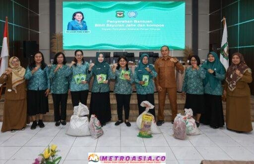 Ketua PKK Pematangsiantar Berharap Kepada Petani Penerima Bibit Bantuan Benar Benar Ditanam Dan Dirawat
