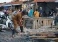 Pemerintah Kota (Pemko) Pematangsiantar Membongkar Bangunan Semi Permanen Milik Pedagang Kaki lima di Pasar Dwikora
