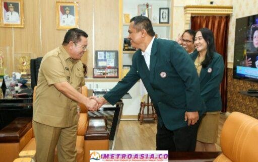 Wali Kota Pematangsiantar Didampingi Kadinkes Menyambut Audiensi Pengurus Cabang Terpilih IDI Pematangsiantar-Simalungun
