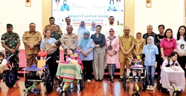 Memperingati Hari Anak Nasional, Puluhan Anak Disanilitas di Simalungun Mendapat Kursi Roda