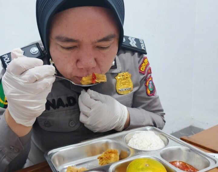 Pastikan Keamanan Pangan Bagi 8.305 Penerima Manfaat, Dokkes Polres Simalungun Lakukan Pemeriksaan Food Safety di Tiga Lokasi