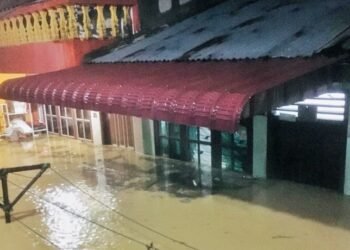 Tim Gabungan Pemkab Simalungun Berhasil Evakuasi Enam Warga Terjebak Banjir di Serbalawan