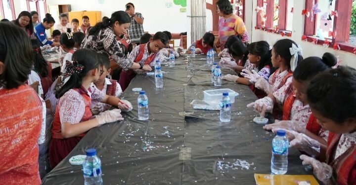 Sinergi SOL – Pemkab Taput: Siswa SD Dilatih Ubah Sampah Plastik Jadi Barang Bernilai
