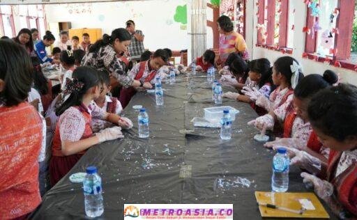 Sinergi SOL – Pemkab Taput: Siswa SD Dilatih Ubah Sampah Plastik Jadi Barang Bernilai