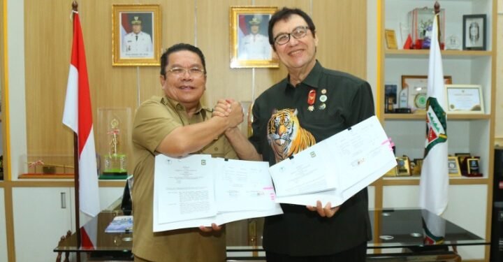 Wali Kota Pematangsiantar Tandatangani Perjanjian Kerja Sama Pemko Pematangsiantar Dengan PT Unitwin Indonesia