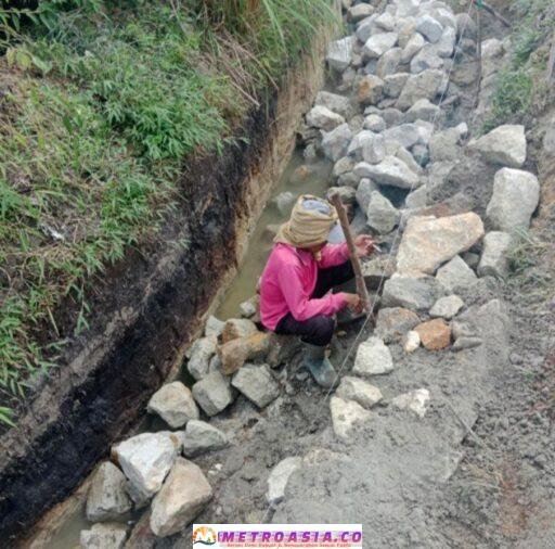 Proyek Rp3,5 Miliar di Sitabo-tabo Toruan Dikeluhkan, Warga Ancam Tutup Akses