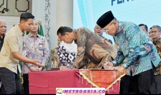 Bupati Simalungun Tandatangani Komitmen Perbaikan Tata Kelola Pemerintahan dan Pencegahan Korupsi