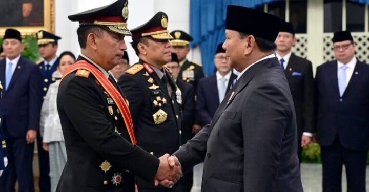 Presiden Prabowo Anugerahkan Tanda Kehormatan kepada Jenderal Polisi Listyo dan Komjen Polisi Dedi