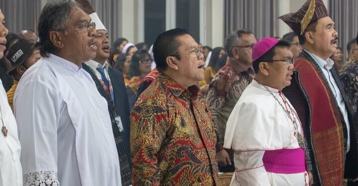 Hadiri Pesparani Katolik, WaliKota Pematangsiantar Selalu Mendukung Acara Keagamaan